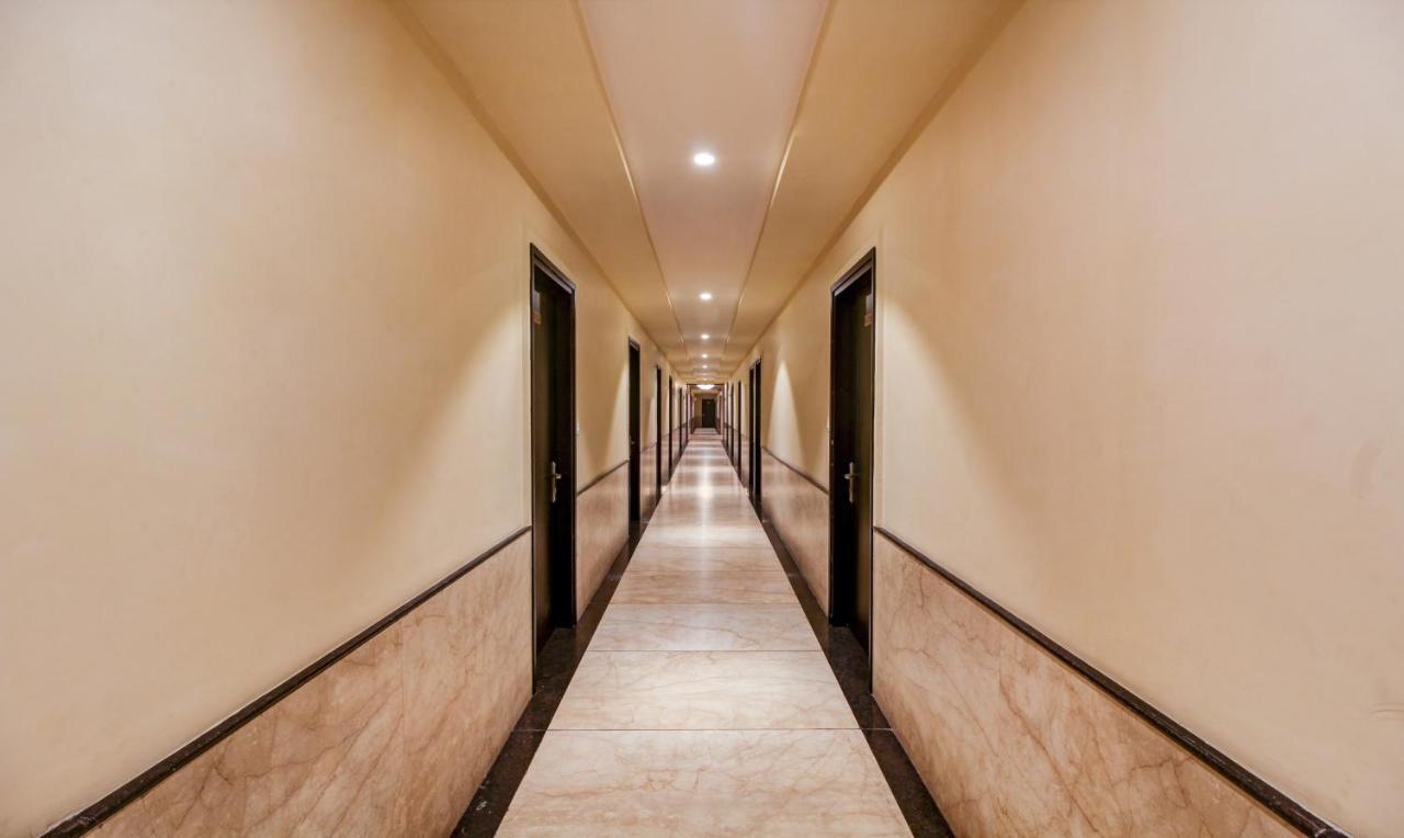 Treebo Trend Sindhura Grand Hotel Хидерабад Екстериор снимка